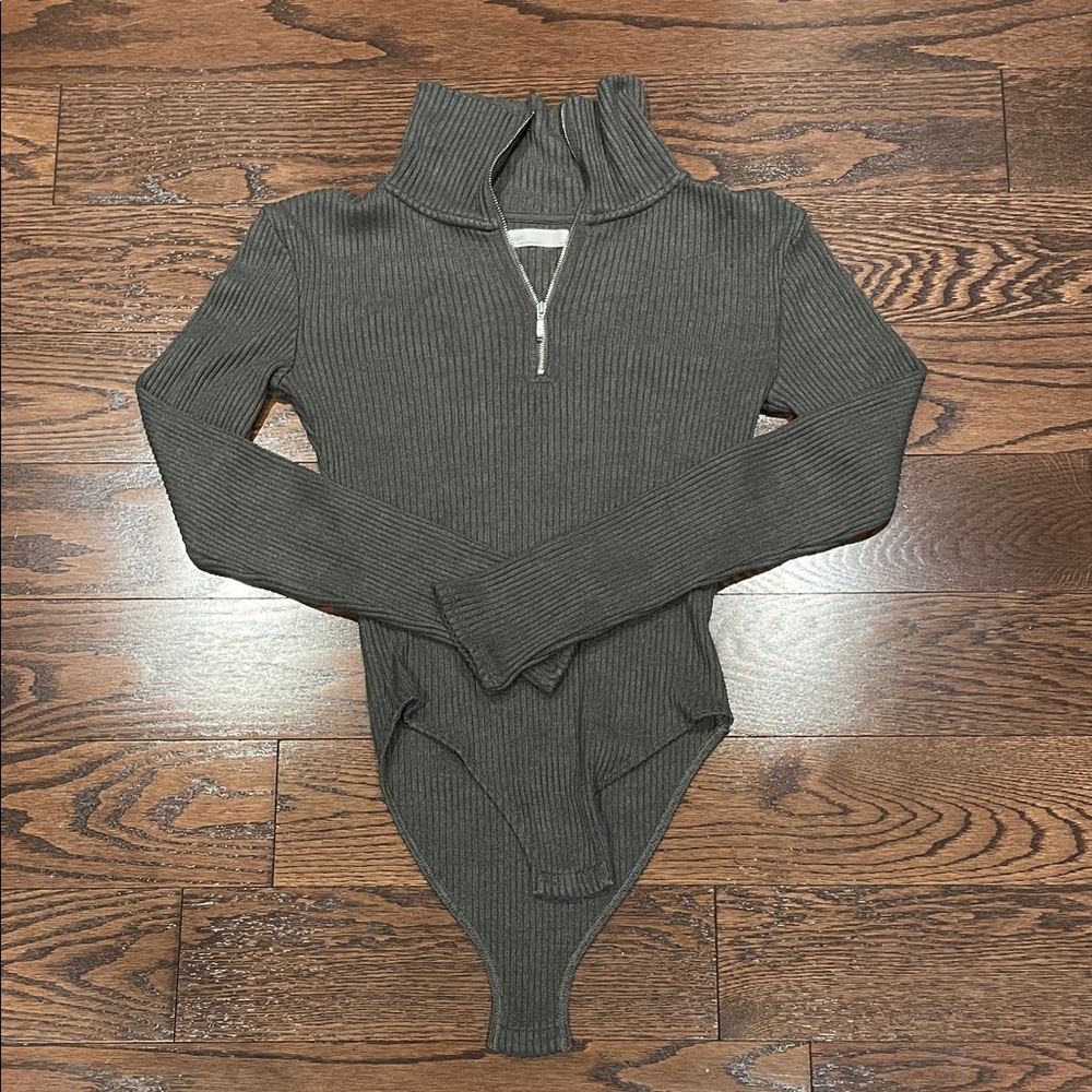 OAK + FORT Charcoal Ribbed Turtleneck Sweater